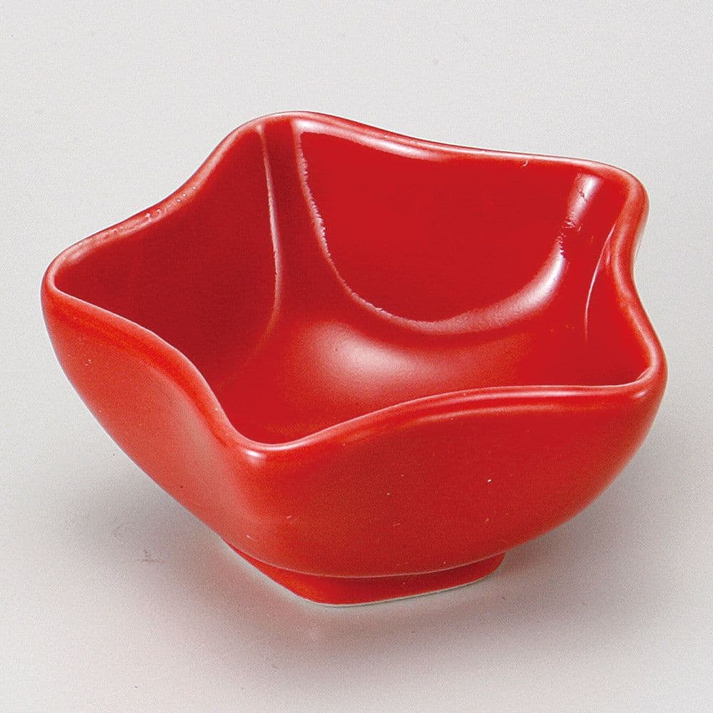 Star-shaped bowl detail